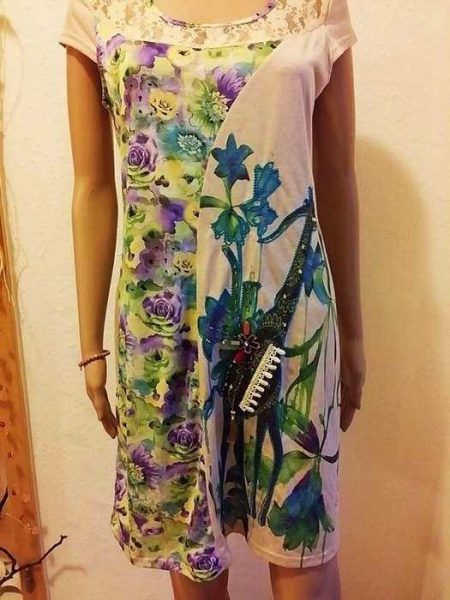 Super ausgefällenes schönes Kleid für dem Sommer von For Her Neu