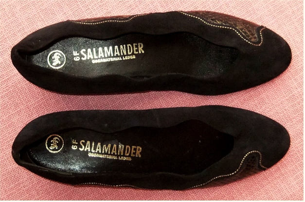 Echtleder Pumps von Salamander - Obermaterial Rauhleder schwarz - Größe 40 