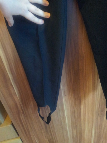 Steghose in schwarz Größe 40/ M , Damenhose, Sommerhose , 100% Polyester