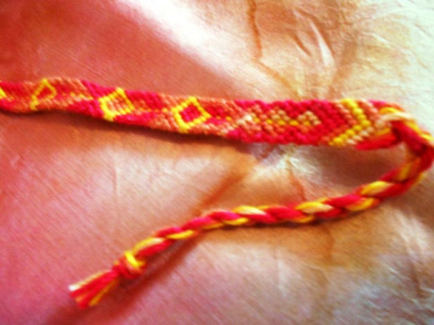Armband | Freundschaftsarmband rot-orange-gelb