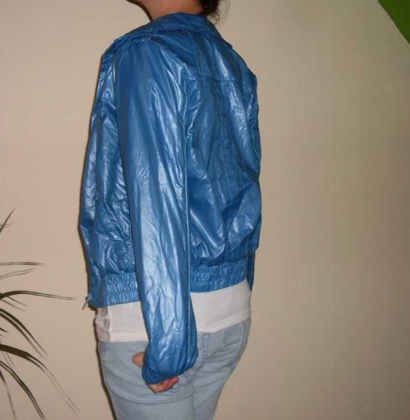 blaue Jacke