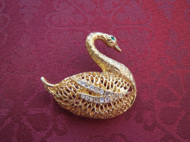 Brosche, Schwan, Kristallsteine