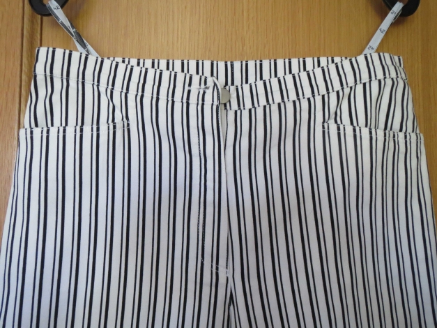 7/8 Sommerhose,gestreift,schwarz-weiß,Neuwertig