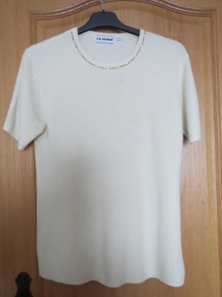Twin-Set,weiß-creme,verziert,sehr schick