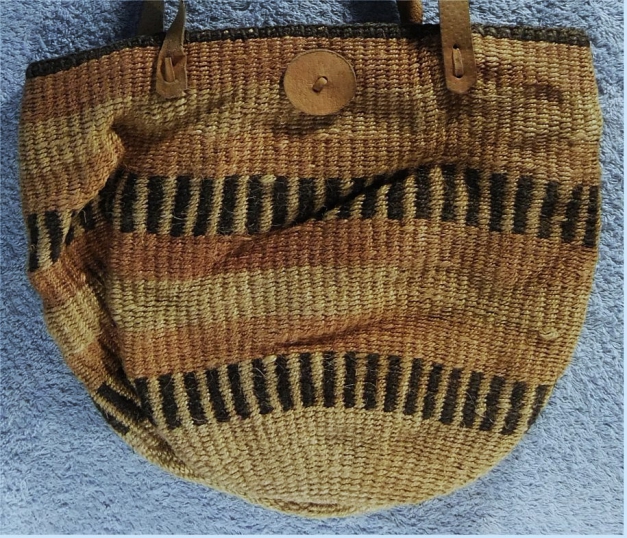 Umhängetasche aus Natur-Cord - ca. 33 cm breit / 30 cm lang