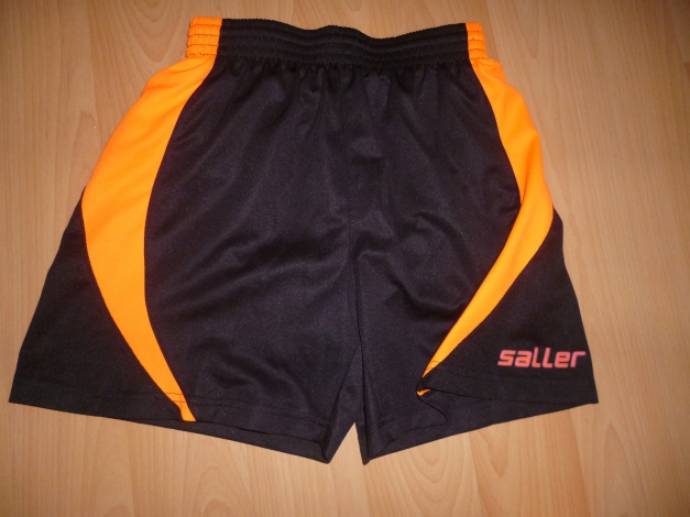 Saller Sporthose, Short, Trikothose, Fussballhose, Fußballshirt Gr.S, fällt eher wie XS aus