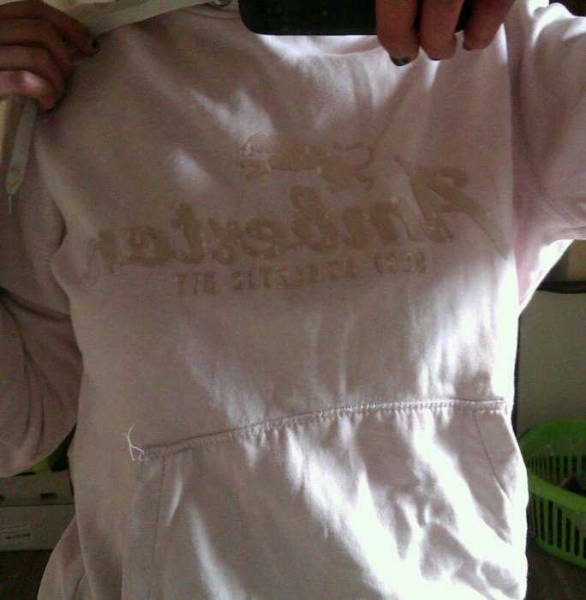 rosa kapuzenpullover