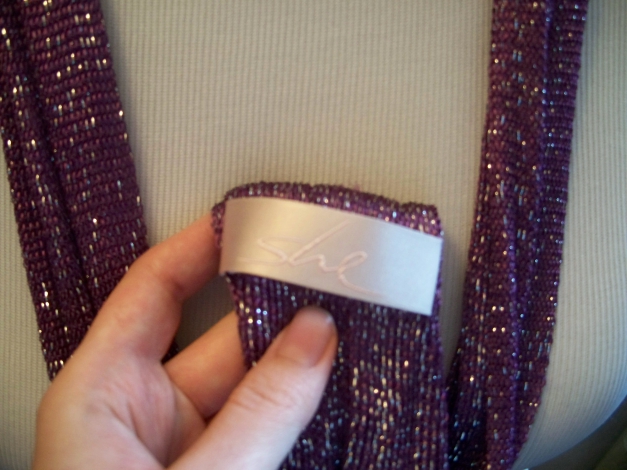 SHE// Schicker Schal in lila/ silber glitzernd