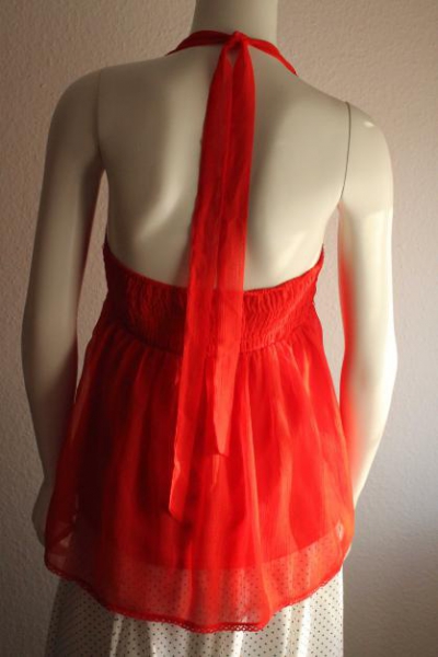  Rotes Oberteil Neckholdertop mit Pallieten