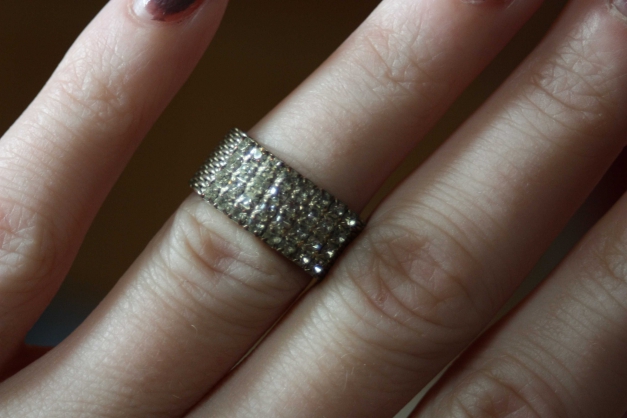 Ring, silber, Modeschmuck, mit Strasssteinen 
