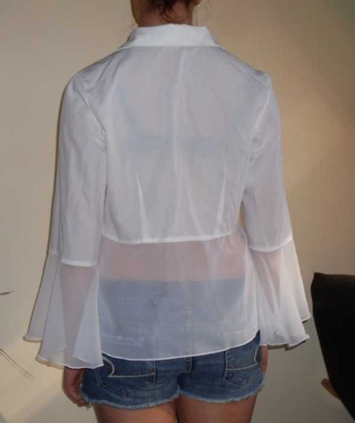 weiße bluse (halbdurchsichtig)