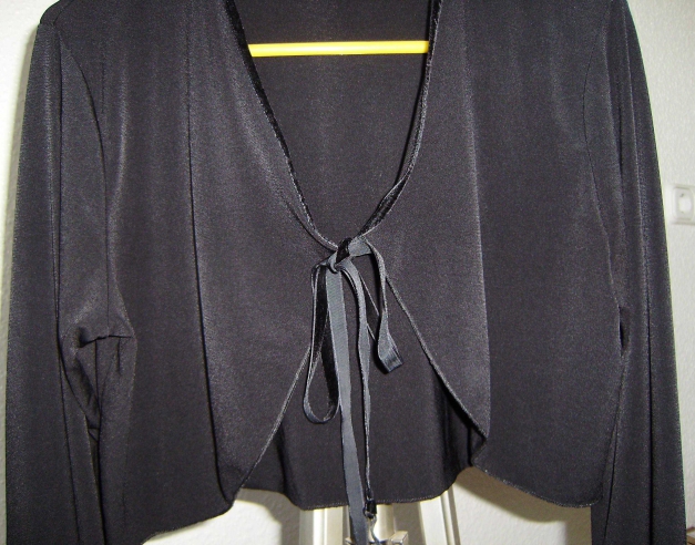 Bolero Jacke bzw. Jäckchen ca. Gr. 40 in schwarz