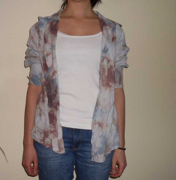 Bluse in Batikoptik