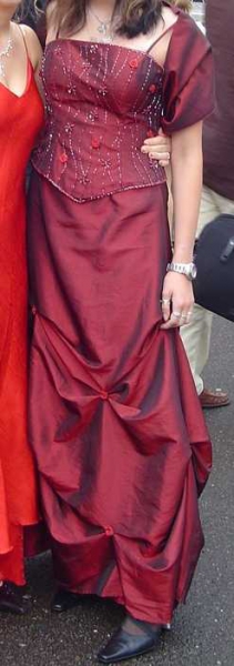 Abikleid Ballkleid Abendkleid weinrot von Yves Calin Paris mit Röschen und Perlen