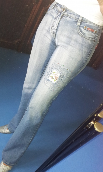 Sexy Hüft-Jeans mit toller Applikation