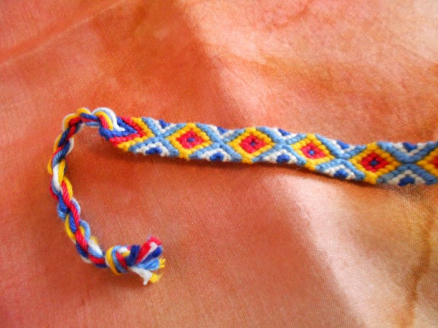Armband | Freundschaftsarmband blau-weiß-gelb-rot