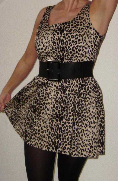 Mini Kleid im Leo Look von Twenty One Gr. M