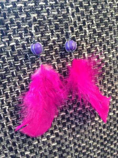 Ohrringe DIY Ohrhänger Fischhacken Federn Pink