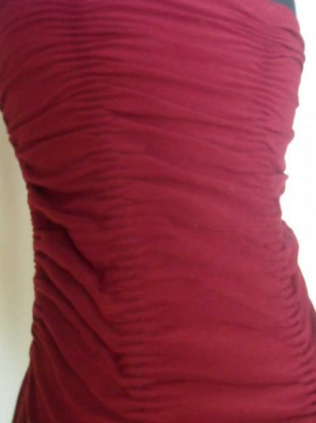 interessantes weinrotes Stretchtop
