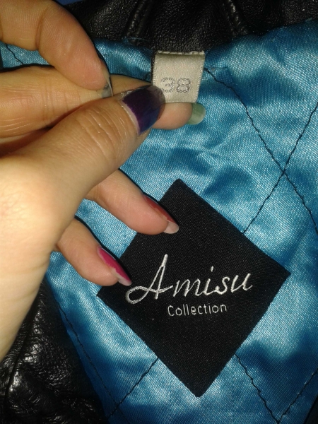 Schwarze Kunstlederjacke