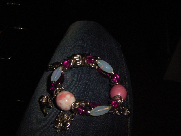 Bettelarmband  bunt  mit  9 Anhängern