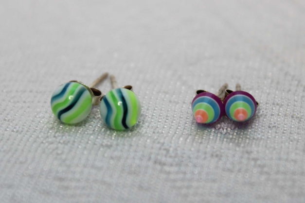 2 Paar bunte Ohrstecker