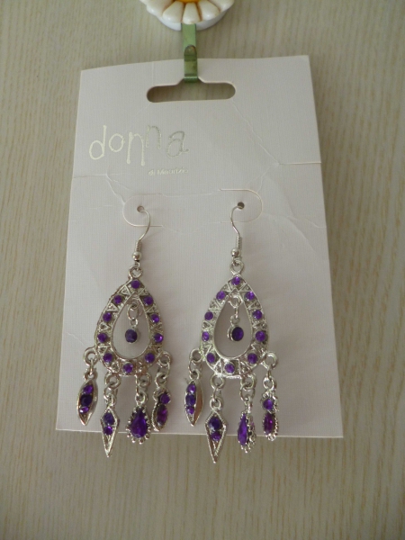 Ohrhänger mit lila Stein. Modeschmuck. Donna 