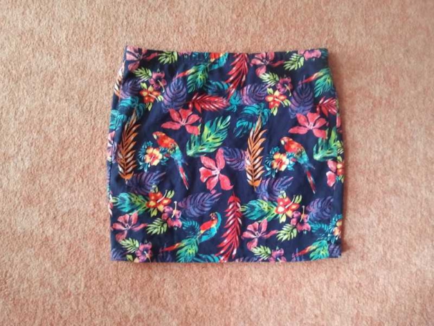 Rock mit buntem Print