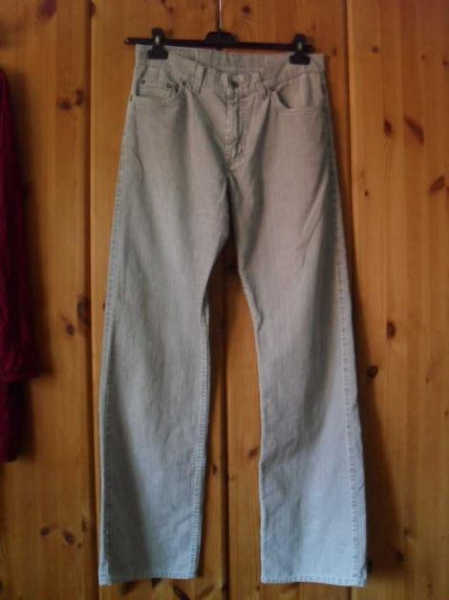 hellgraue Cordhose