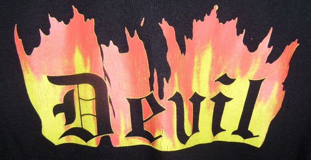 T-Shirt mit Print Aufdruck „Devil“ Teufel und Flügel Gr. M