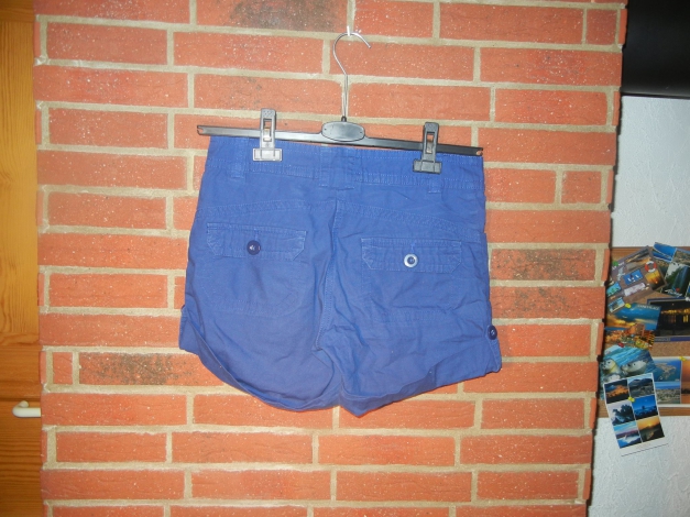 blaue Shorts von H&M