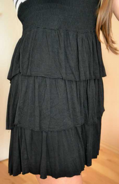 Sommerkleid kurzes Kleid mit mehreren Lagen Volants und gestreiftem Bustiert 34 / 36 / XS / S Marine