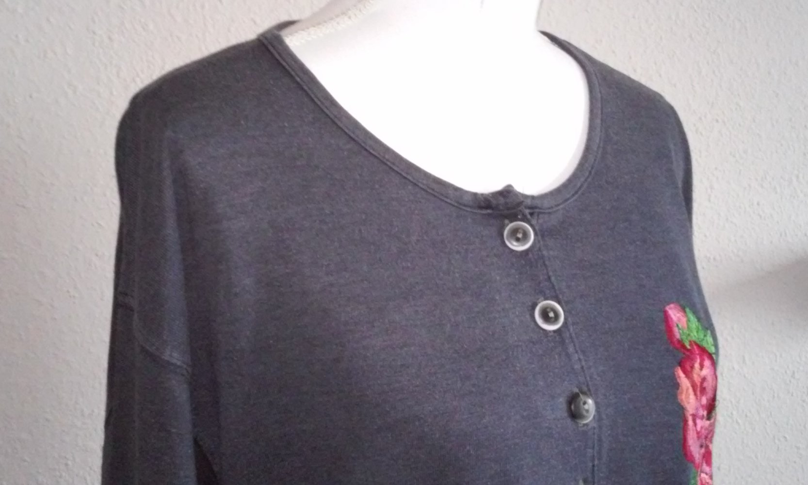  Damen Shirt Langarm T-Shirt Longshirt Rundhals Ausschnitt Knopfleiste anthazit/blau