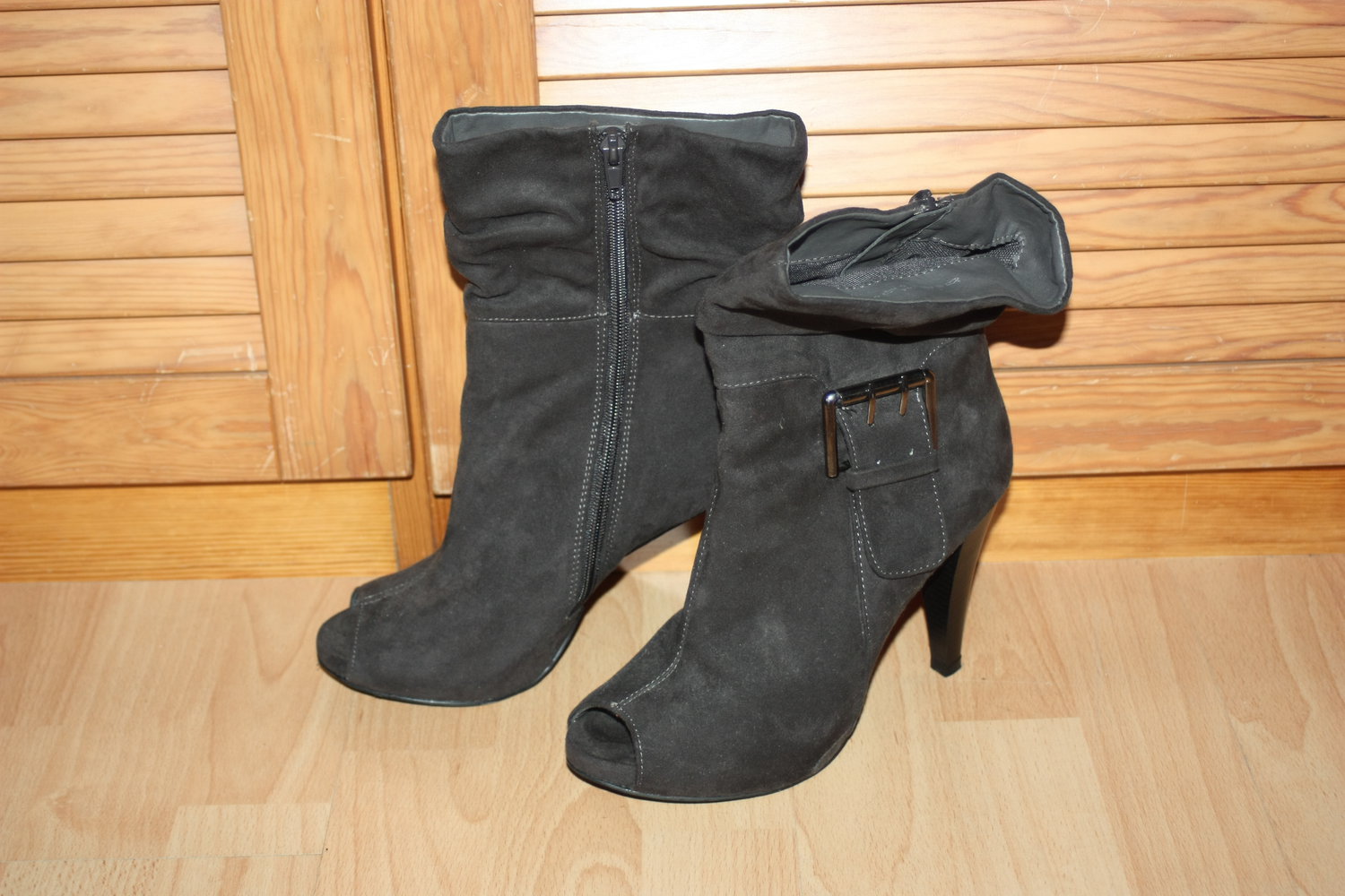 Stiefel Peeptoes, High Heels, Gr. 37, kaum getragen wie neu