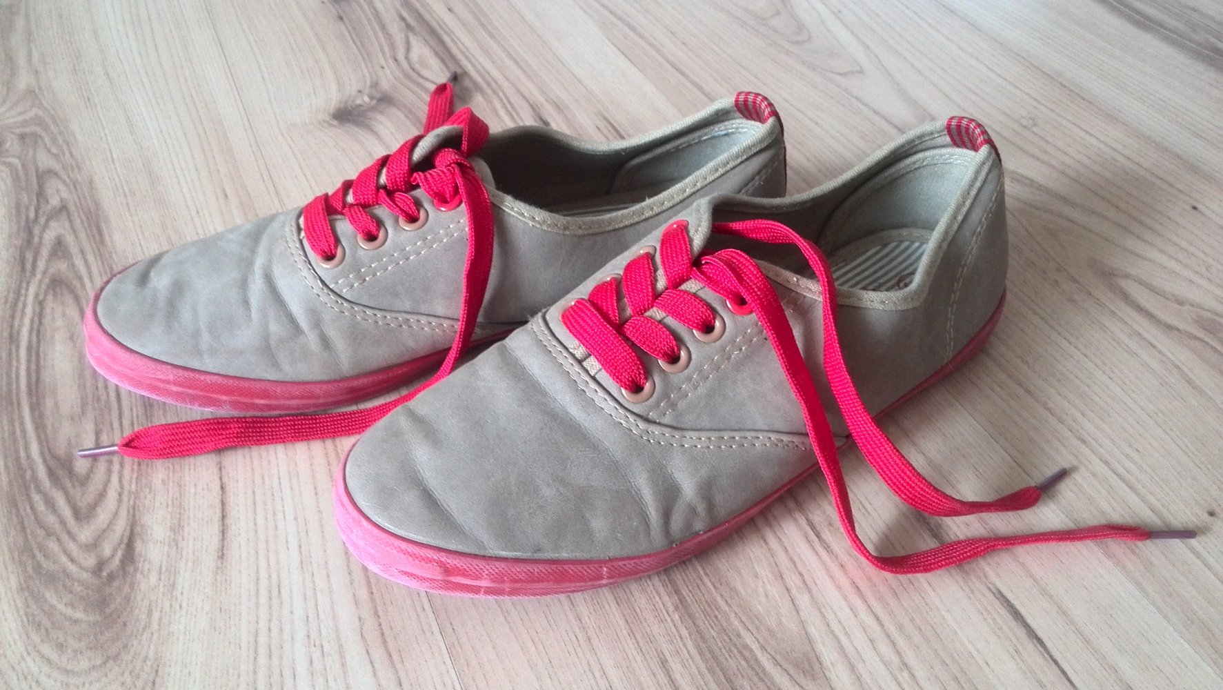 Sneaker