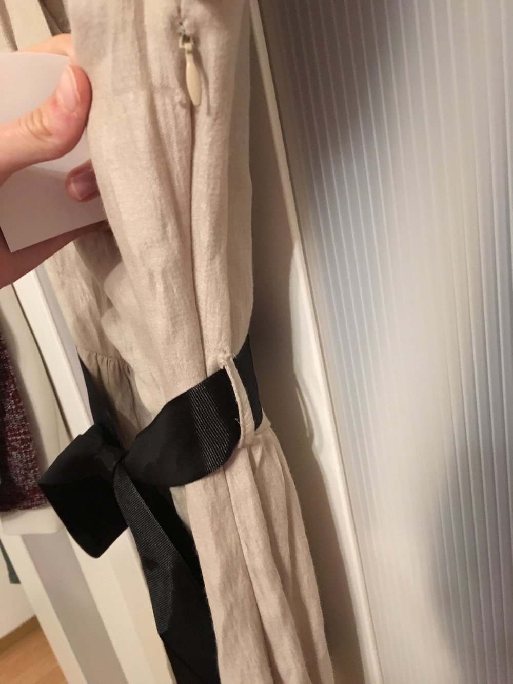 Zero Kleid mit Schleife 