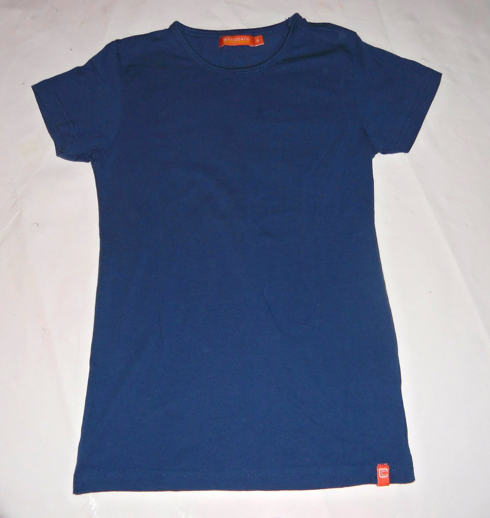 Staccato- blaues T-Shirt Gr.S ca 140-152  