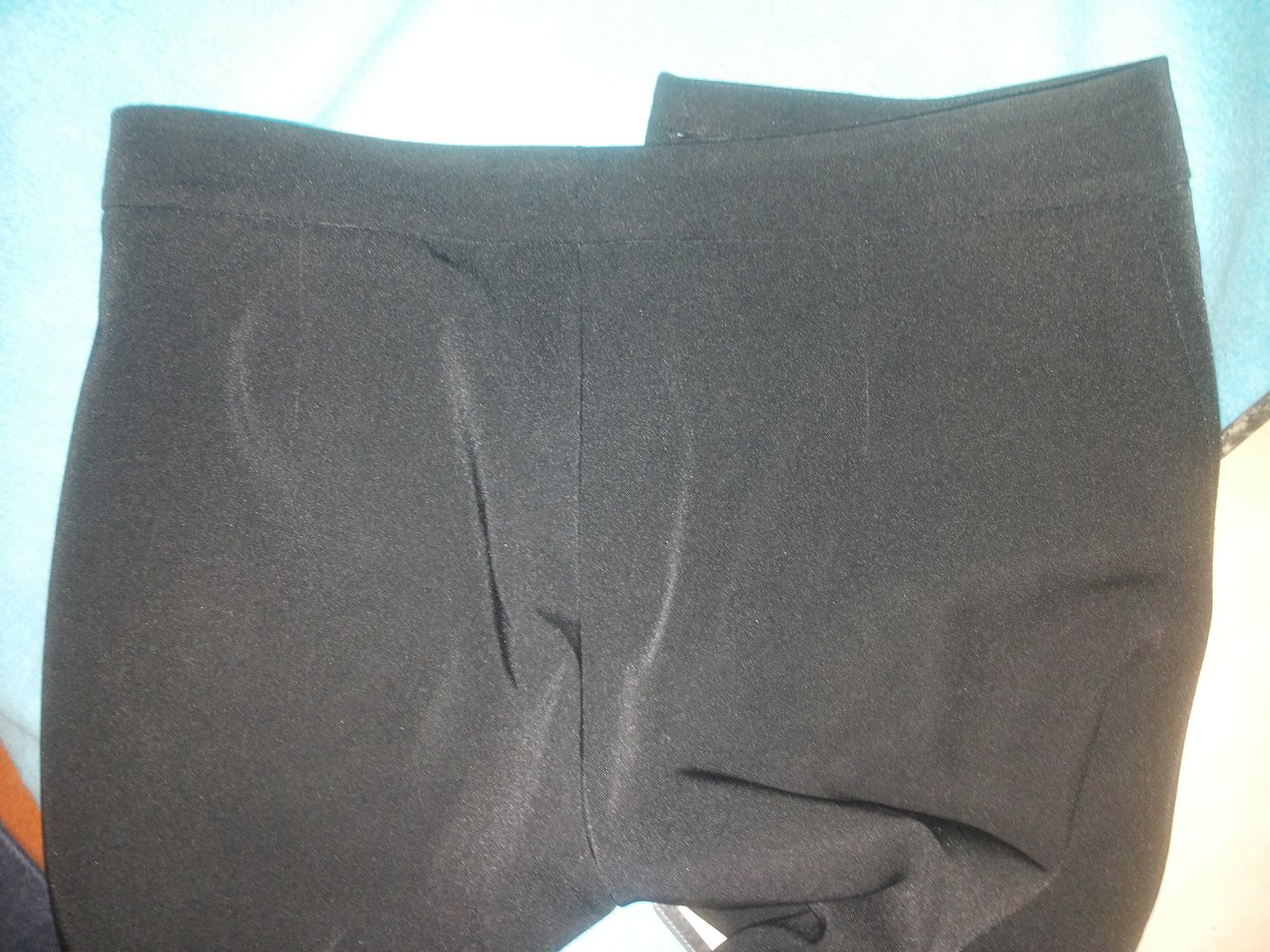 Schwarze Stoffhose mit Bügelfalte von Stefanel
