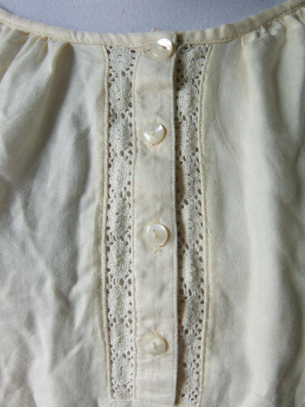 Shirt mit Spitzenborte, creme weiß nude, Boho Mori Landleben Larp Festival Goa Elfen Sommer