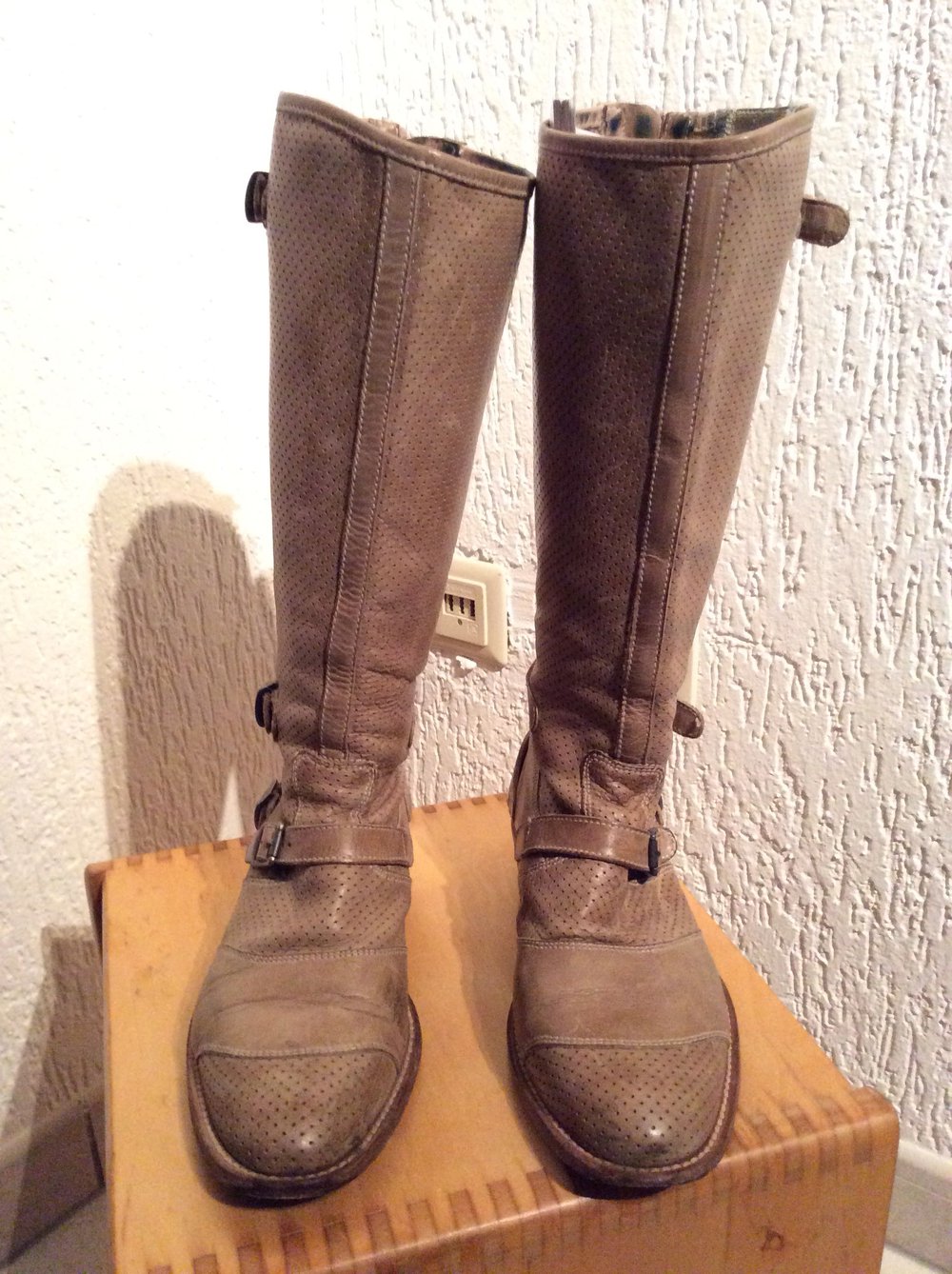 Belstaff Trialmaster Größe 38 Bikerstyle Lederstiefel Budapesterstyle Lochmuster 
