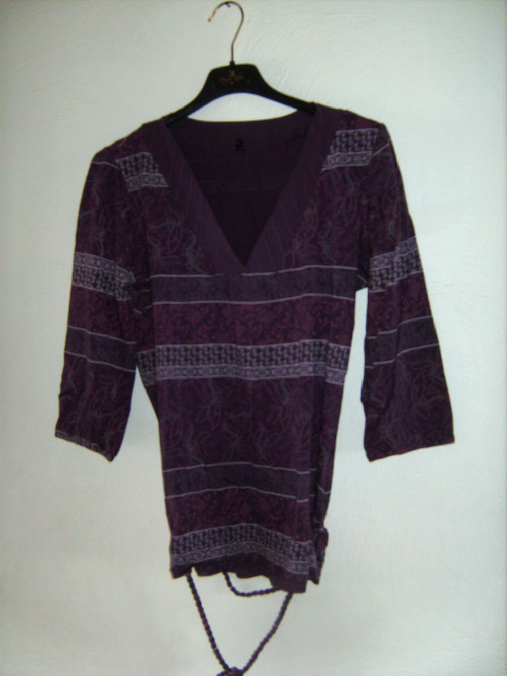 Folklore Tunika,Gr. 38, Paisley Print, Shirt Halbarm, Blusentop Fliederfarben , Baumwolle V-Ausschnitt, Flechtgürtel Lavendel Fliederfarben