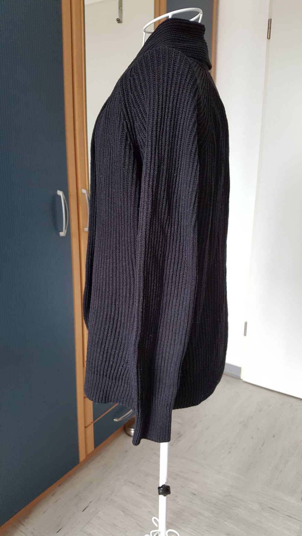 444. Strickcardigan von H&M, Gr. S, schwarz