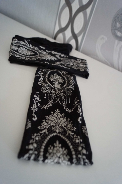 Lolita Barock Muster Strümpfe Schwarz Weiß Uni S / M dehnbar 36 / 38 evtl. L 40 Neu