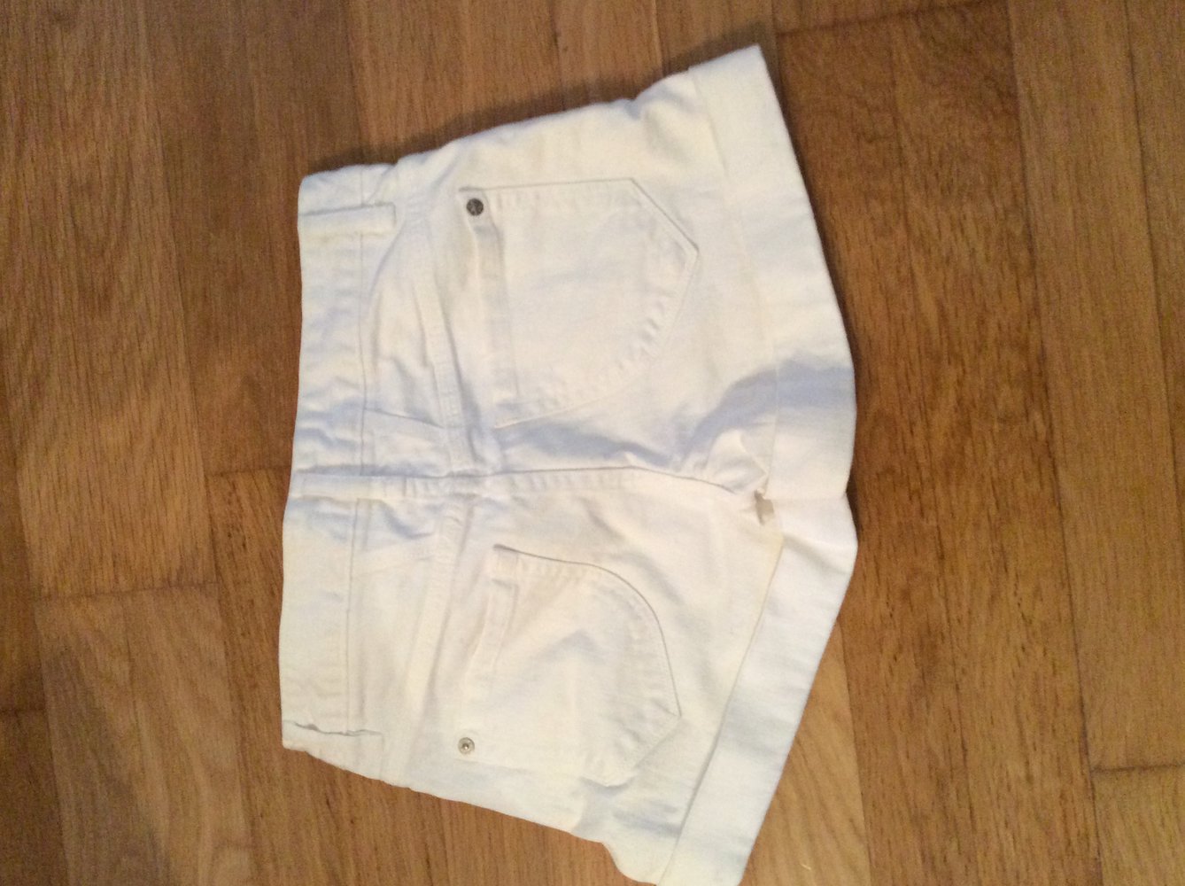 Closed kurze Hose hotpants neuwertig Größe 26 weiß 