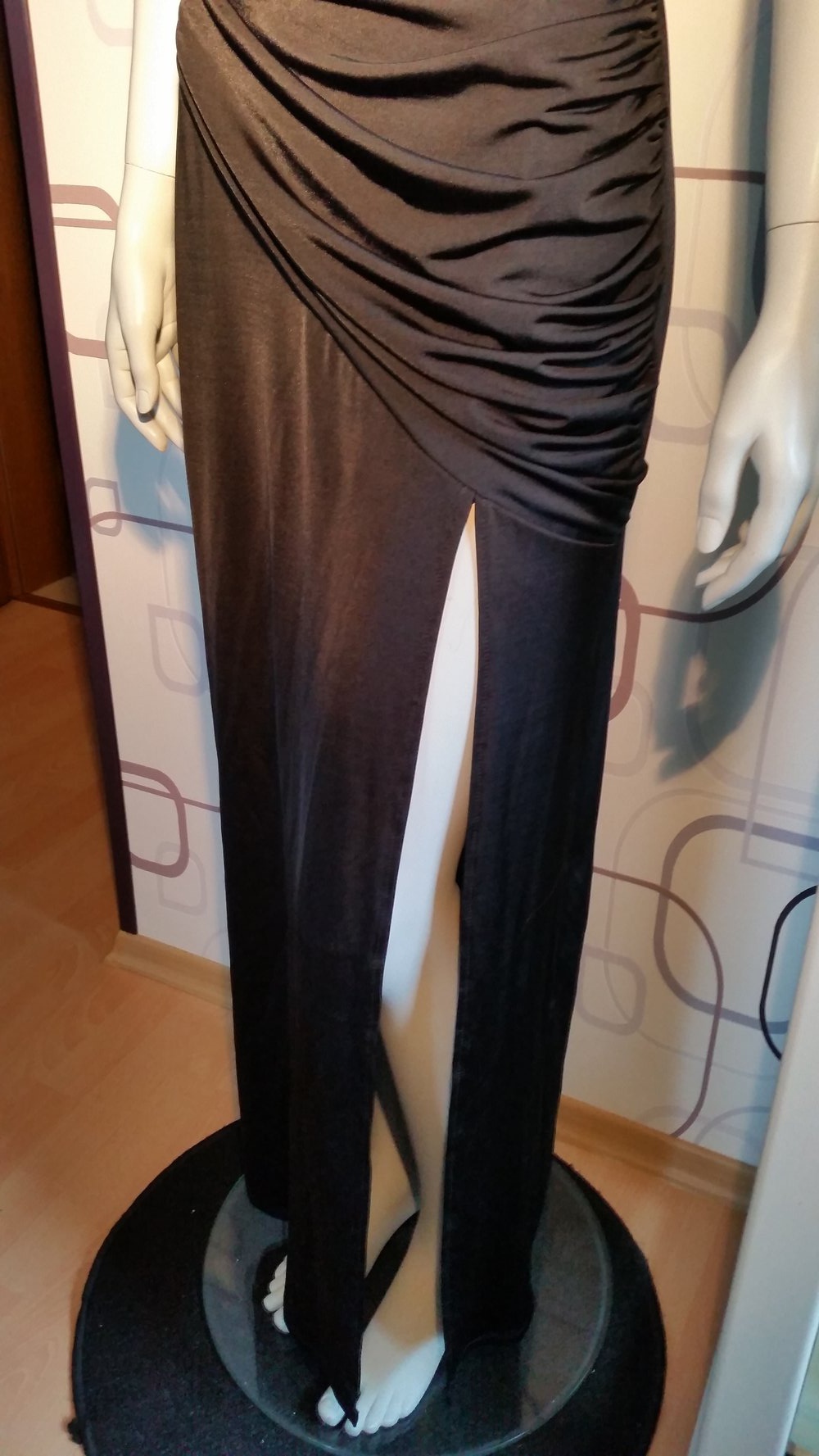 Schwarzes Abendkleid 