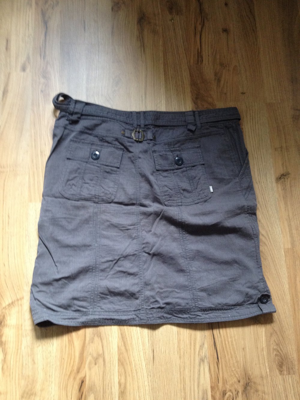 Grauer Rock von HRC 