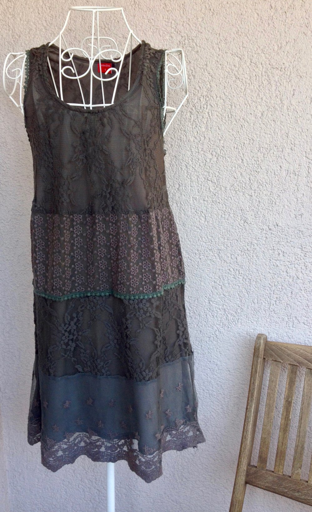 Wunderschönes Spitzenkleid von Zabaione