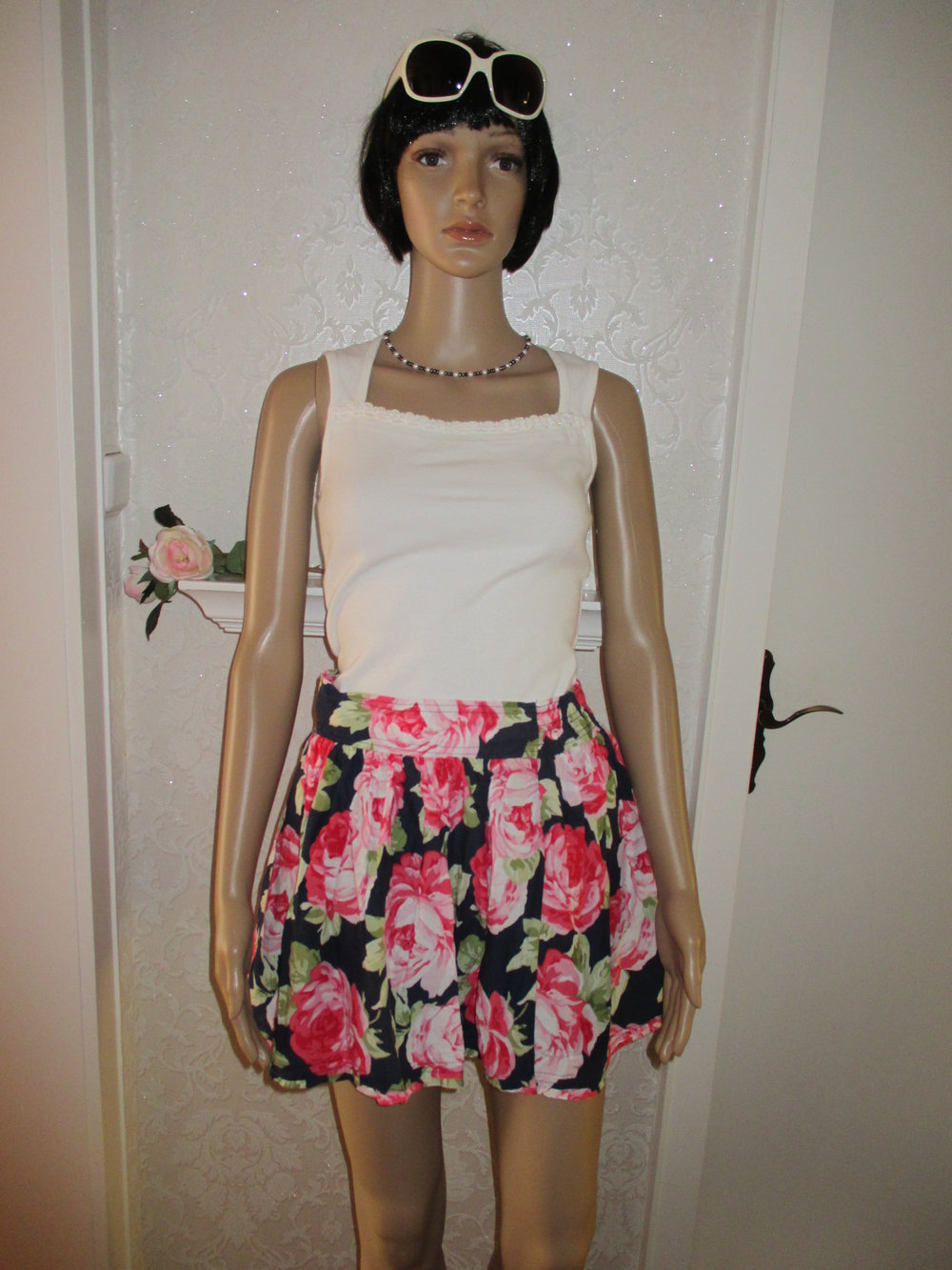 NEU * Romantik * Rosen - Blüten * Flower- Power * Salsa- Style * Mini- Rock 