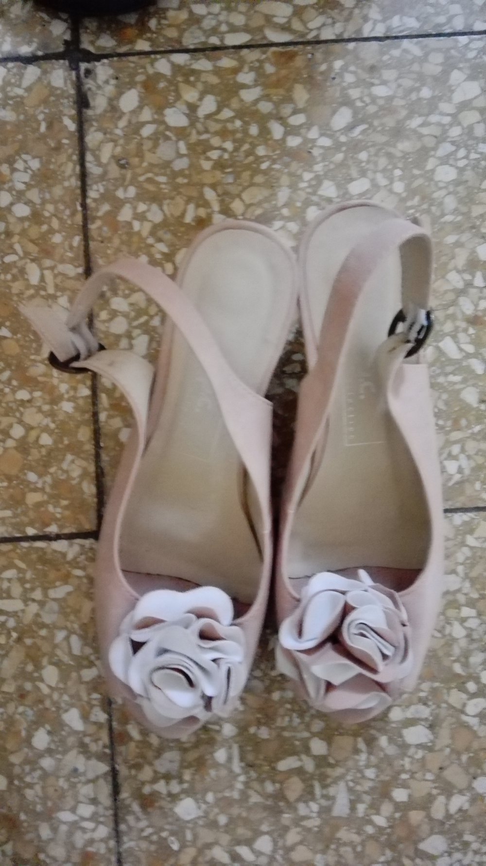 slingbacks 