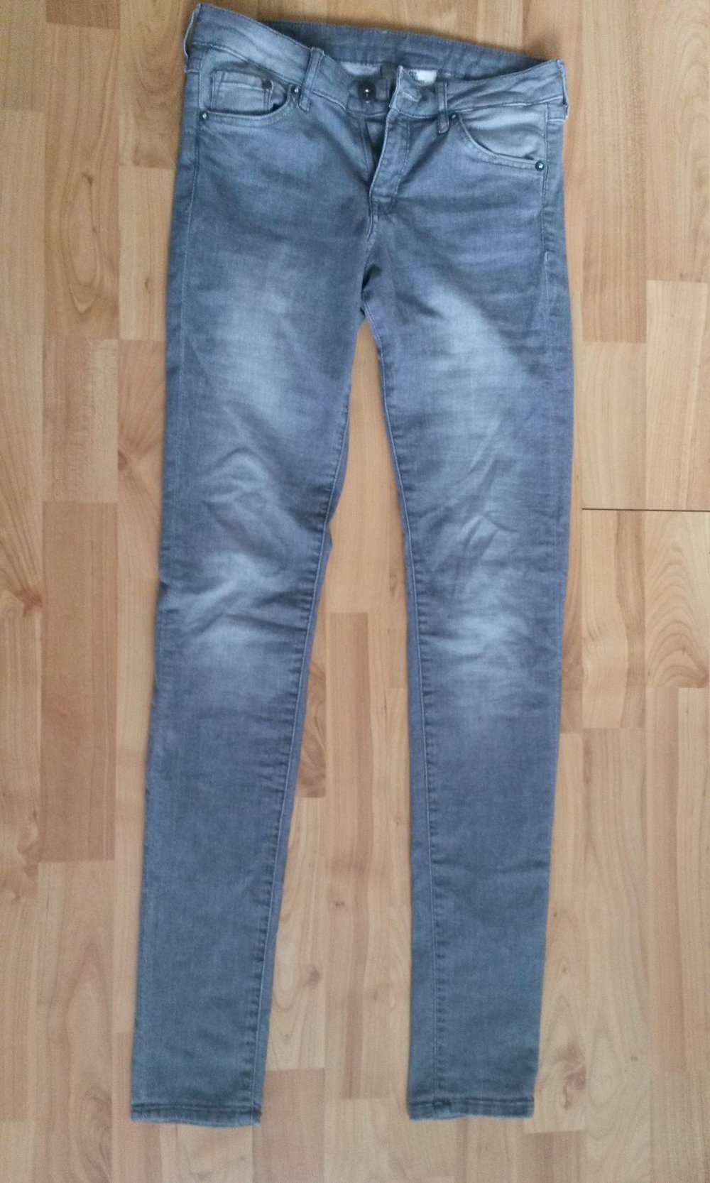 Super Skinny Low Waist Gr. 27/32